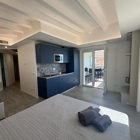 Апартаменты Rebecca's - Raffaella Sea View - Attico E Super Attico - 200 M Dal Mare *