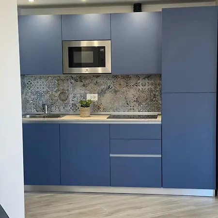 Rebecca - Raffaella Sea View Apartment